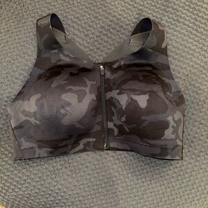 Lululemon Athletica Enlite Bra, camo, size 38D
